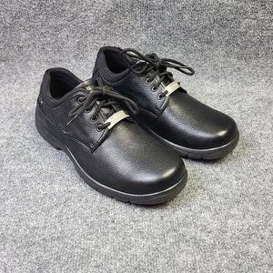 New Hush Puppies Resolve Mens Shoes Size 9 EW Water Proof Slip Resistant Comfort